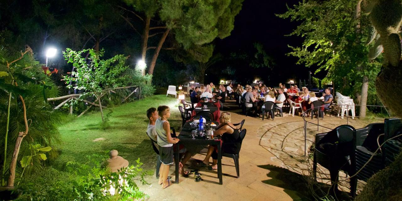 Camping Villaggio L'Ultima Spiaggia Bari Sardo Exterior foto